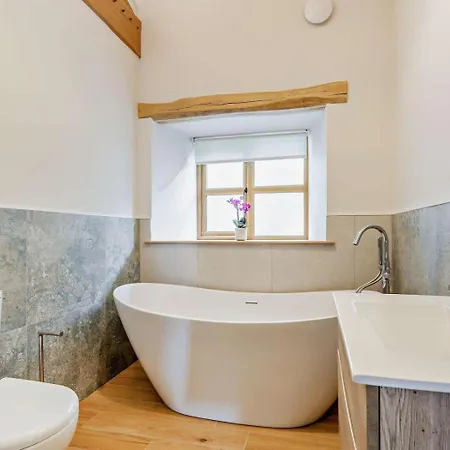 Holiday home 2 Bed In Oc-93091 Ulverston